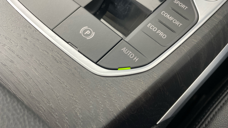 BMW 3 Series 320i SE 4dr Step Auto Petrol Saloon